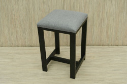 TABORET TAPICEROWANY OBICIE SZARE SYMBOL - AT 5222