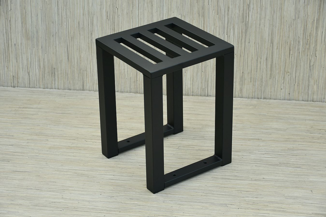 TABORET PRZYKRECANY ,, DARI ,,